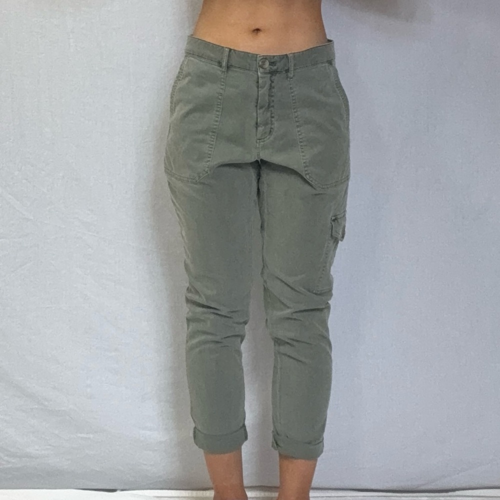 Women’s Olive Cargo Capri Jeans